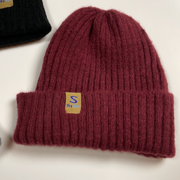 Unisex One-size Beanies Sky Blue - Picture 6 of 9